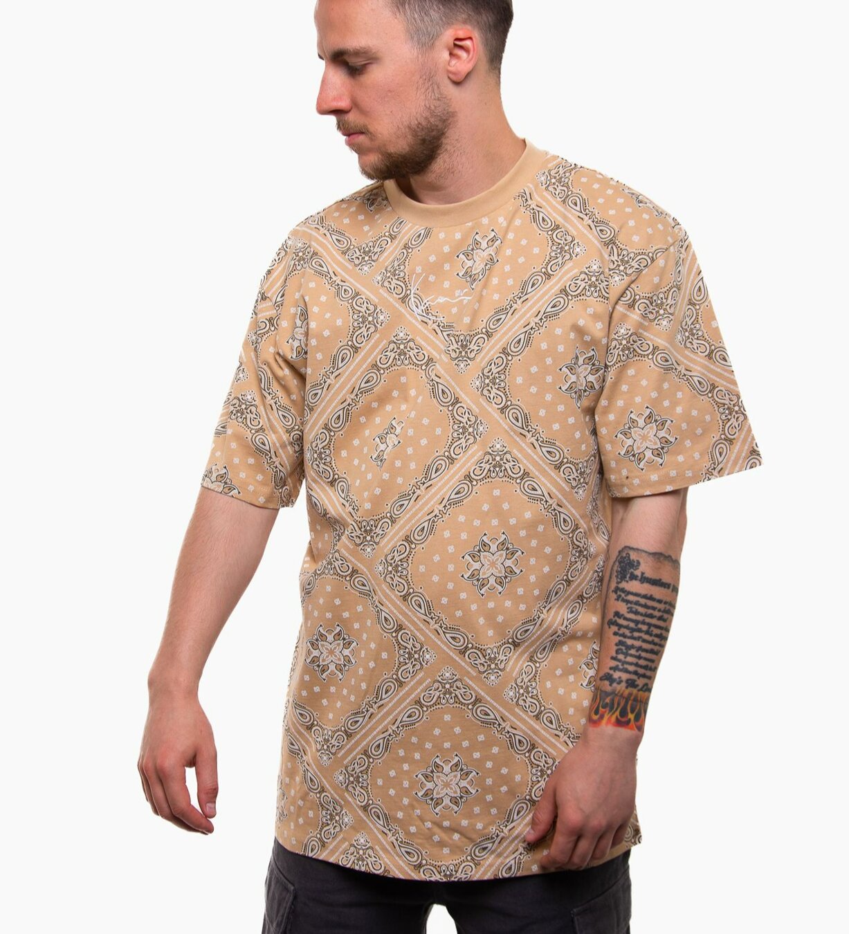 Triko Karl Kani Small Signature Paisley Tee sand black white