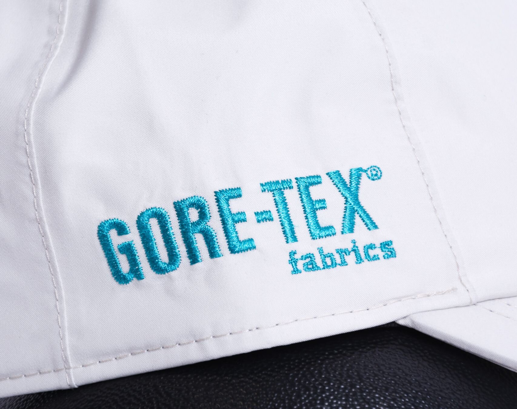 Supreme GORE TEX New campy Era