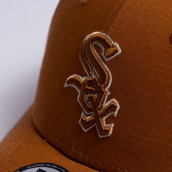 Kšiltovka New Era 9FORTY MLB Team Outline Chicago White Sox Caramel Brown / Stone