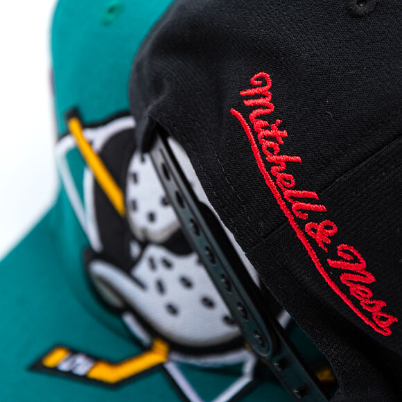 Kšiltovka Mitchell & Ness - NHL Big Time Snapback - Chicago Blackhawks - Black