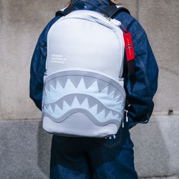 Sprayground - Shark Central Mesh Dlxs Backpack