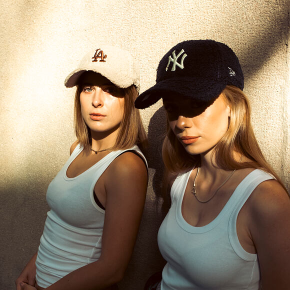 Kšiltovka New Era 9FORTY MLB Teddy New York Yankees Black / White