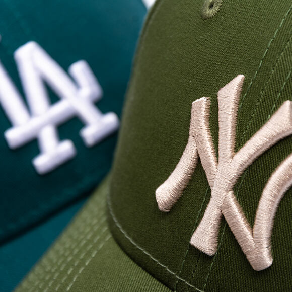 Cap New Era - MLB Essential 9FORTY - NY Yankees - Rifle Green / Stone