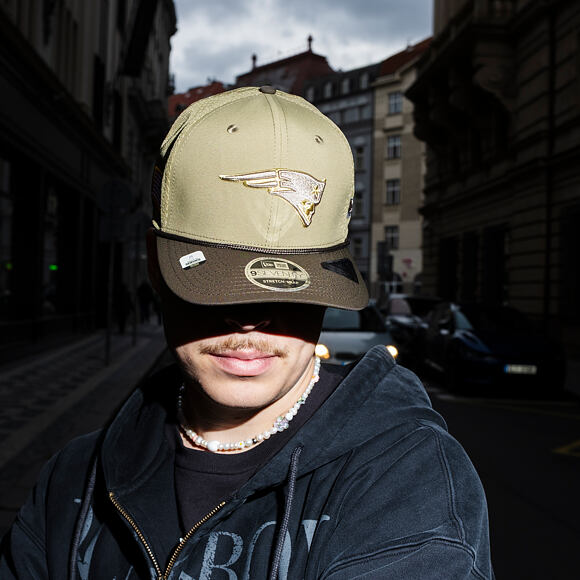 Cap New Era - NFL25 "Salute to Service" - 9SEVENTY Stretch-Snap - New England Patriots 