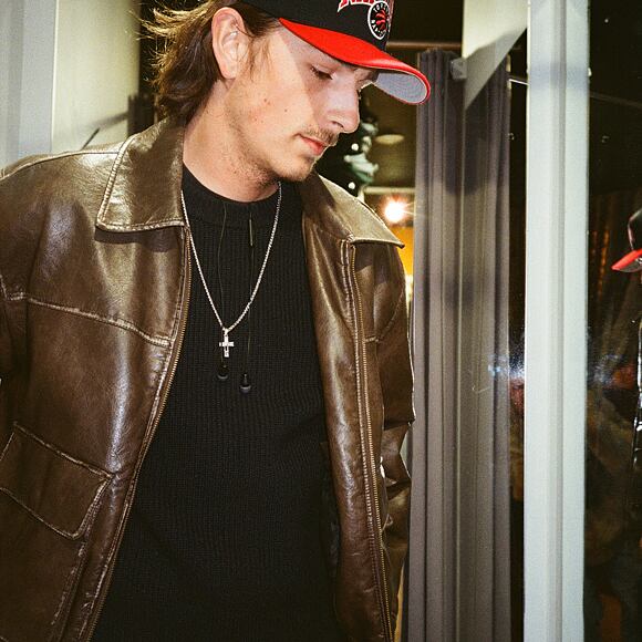 Cap Mitchell & Ness - NBA Team Arch Snapback - Toronto Raptors - Black / Red