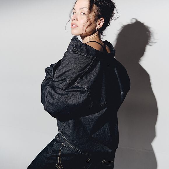 Kani Jeans Cropped Rinsed Denim Jacket