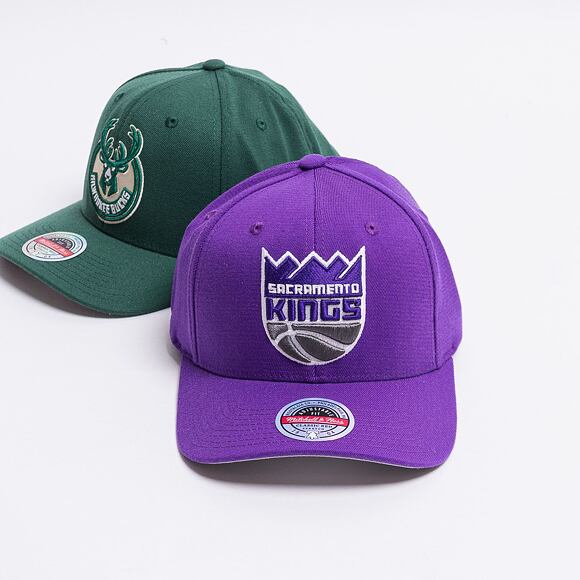 Mitchell & Ness Team Ground Redline Milwaukee Bucks Green Snapback Cap