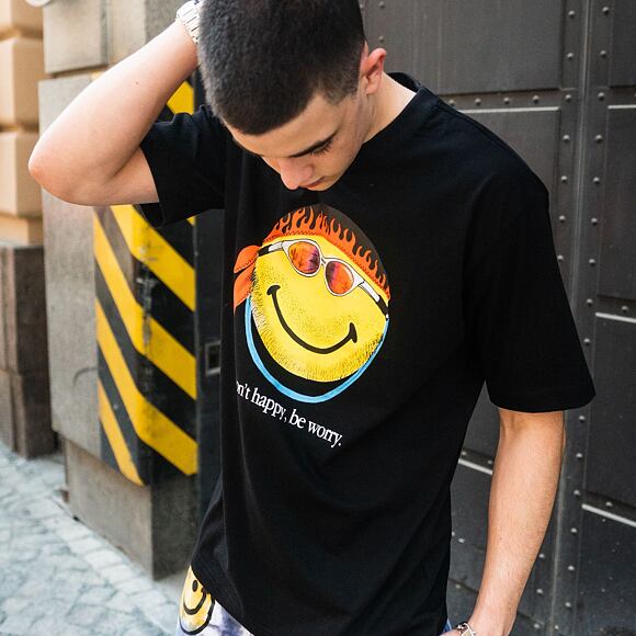 Market Smiley Don't Happy, Be Worry Black T-Shirt