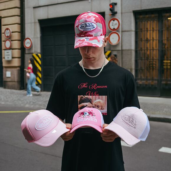 Von Dutch Miami Trucker Velvet LIGHT PINK/WHITE Cap