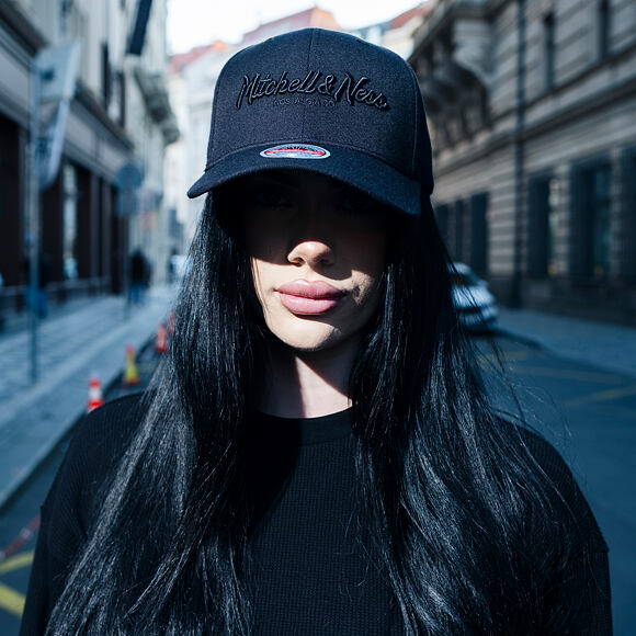 Mitchell & Ness Pinscript Redline Snapback Branded Black / Black Cap