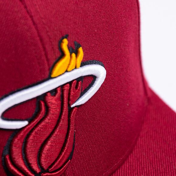 Mitchell & Ness Team Ground 2.0 Snapback Miami Heat Maroon Cap