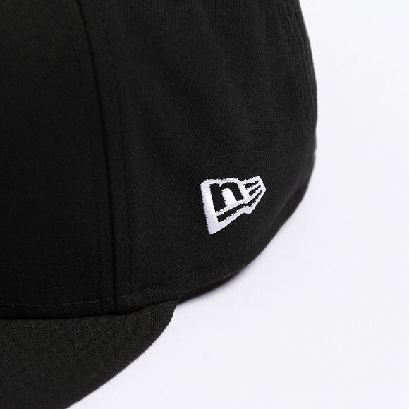 Kšiltovka New Era - Essential Blank 59FIFTY - Black