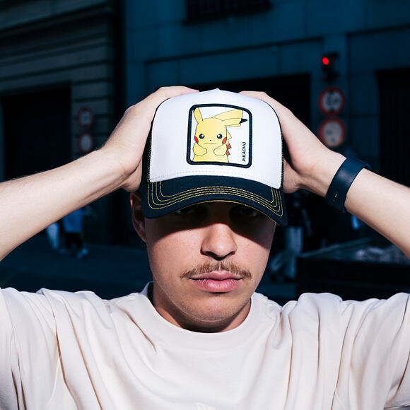 Kšiltovka Capslab - Pokémon Trucker - Pikachu - Black / White