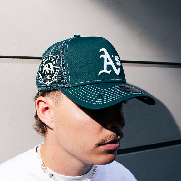Kšiltovka New Era - MLB Contrast Stitch WS Retro 9FORTY Trucker - Oakland Athletics - Dark Green