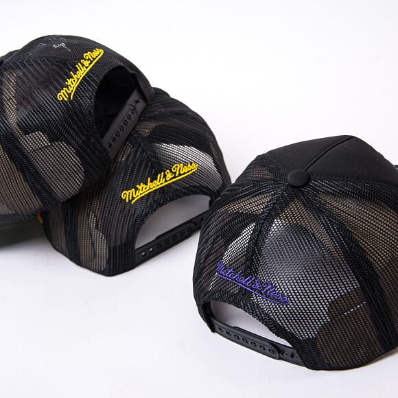 Kšiltovka Mitchell & Ness NBA Gold Leaf Trucker HWC Warriors Black