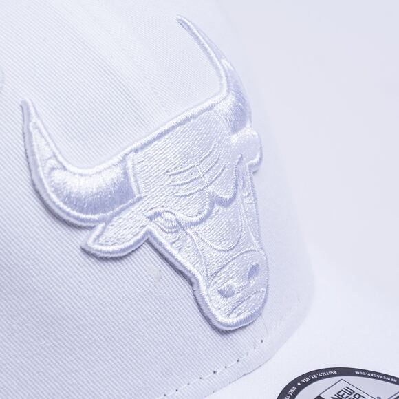 Kšiltovka New Era - NBA Essential 9FORTY - Chicago Bulls - White