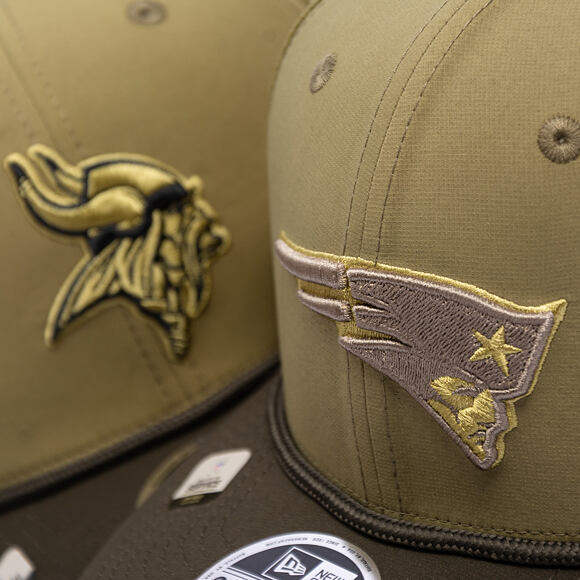 Cap New Era - NFL25 "Salute to Service" - 9SEVENTY Stretch-Snap - New England Patriots 