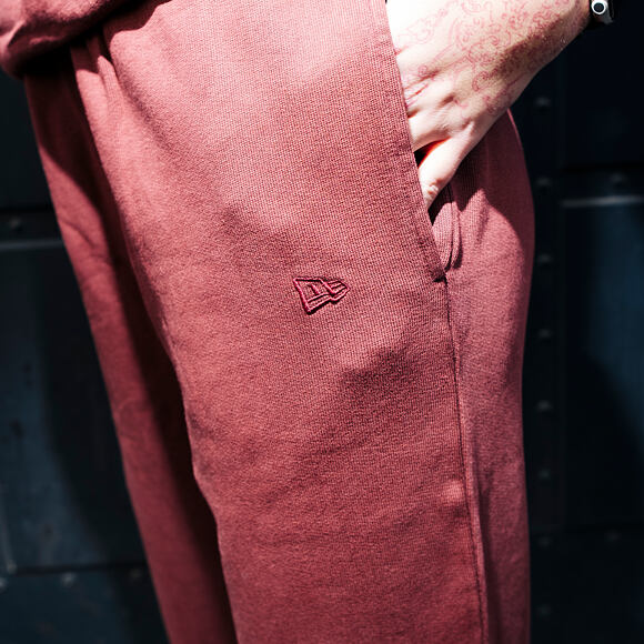 Pants New Era - Branded Washed Straight Sweatpants - Burgundy