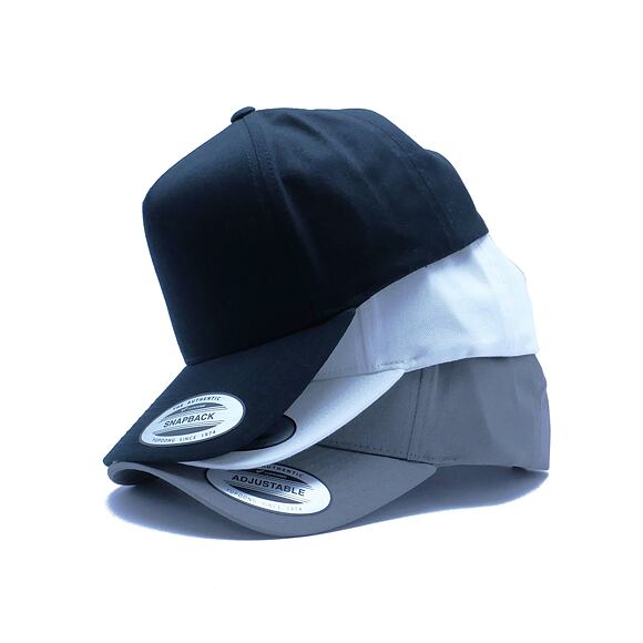 Kšiltovka Yupoong 5-Panel Curved Classic Snapback white