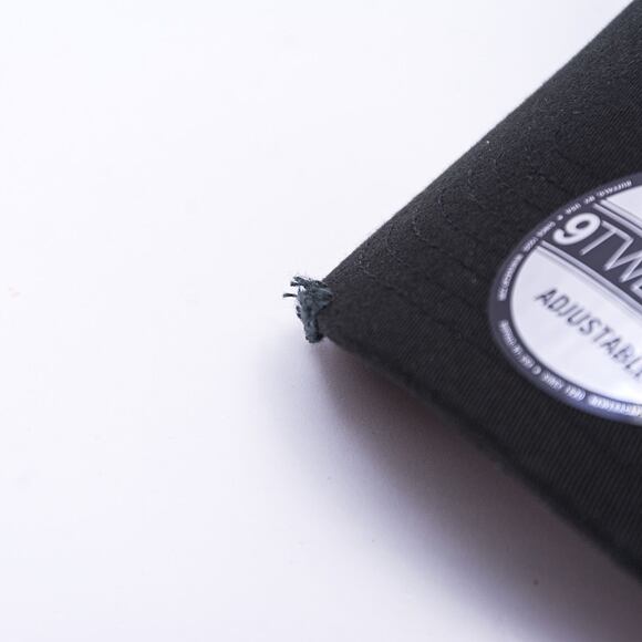 Kšiltovka New Era - Branded Distress 9TWENTY - Black
