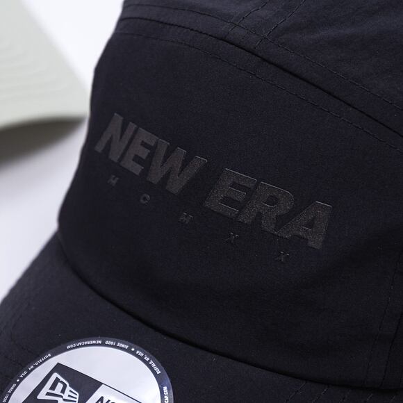Kšiltovka New Era - Branded Tech Runner - Black