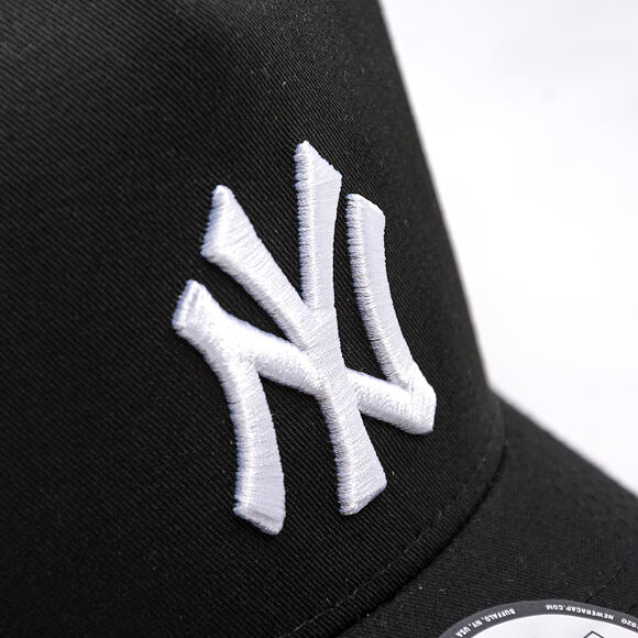 Kšiltovka New Era - MLB League Essential 9FORTY A-Frame - NY Yankees - Black / White