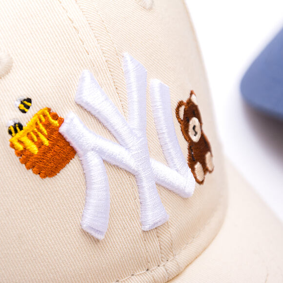 Dětská Kšiltovka New Era - MLB Fall Icons 9FORTY - NY Yankees - Cream / White