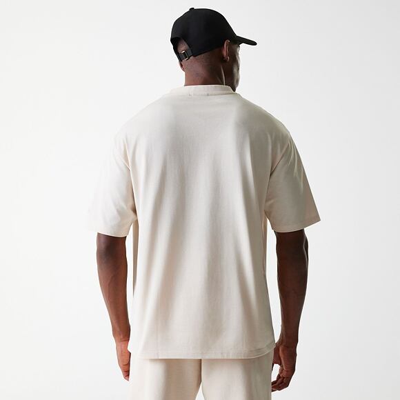 Triko New Era - Oversized Flag Tech Tee - Cream