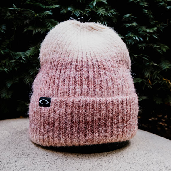 Oakley - Ellipse Gradient Beanie - Red Gradient