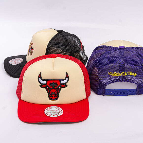 Kšiltovka Mitchell & Ness - NBA Vintage Block Trucker - Chicago Bulls - Cream