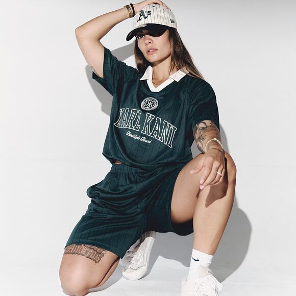 Shorts Karl Kani - KK Insignia Shadow Pinstripe Soccer Shorts
