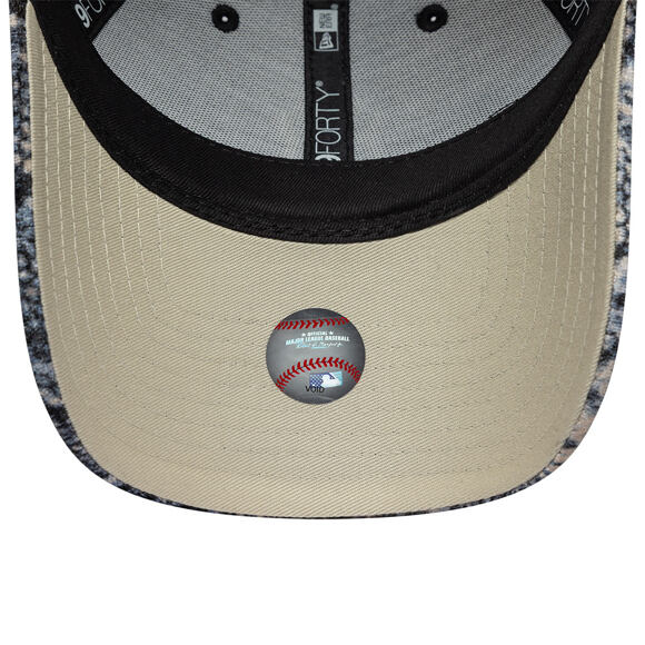 Womens Cap New Era - MLB Snake Print 9FORTY - NY Yankees - Black / Blush Pink