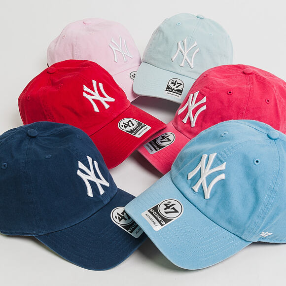 '47 Brand New York Yankees Clean Up Berry Strapback Cap
