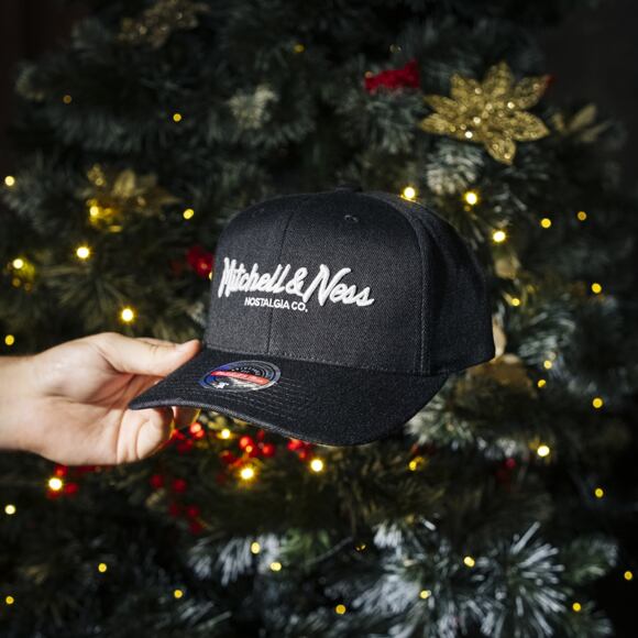Mitchell & Ness Pinscript Redline Snapback Branded Black / White Cap