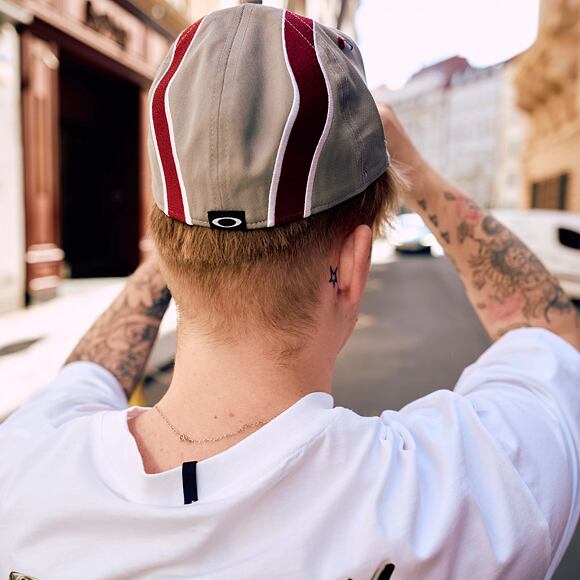 Cap Oakley - Wave Cap - Cement/Black/Iron Red