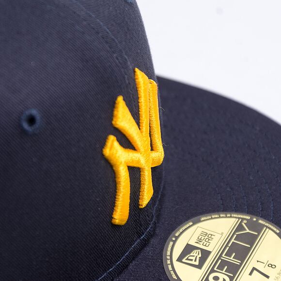 New Era 59FIFTY MLB League Essential 5 New York Yankees Fitted Navy Cap