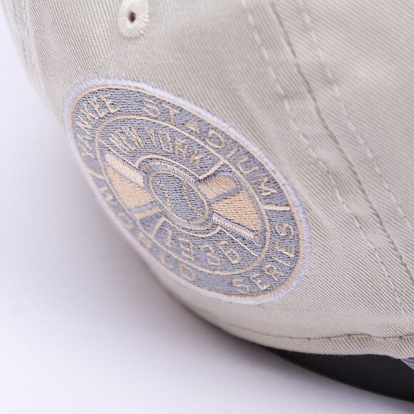 Kšiltovka New Era - MLB World Series 9TWENTY - NY Yankees - Ivory / Grey