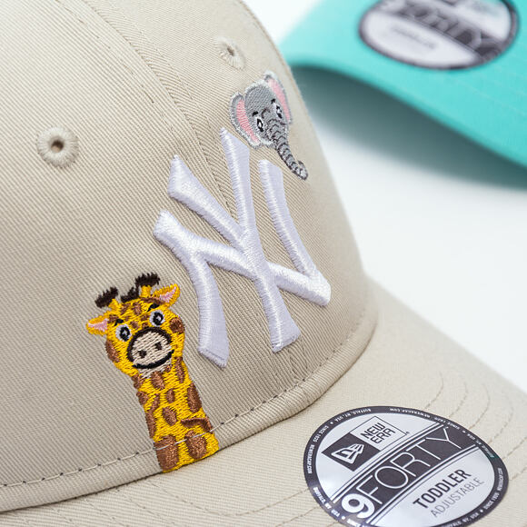 Dětská Kšiltovka New Era - MLB Animal Icon 9FORTY - NY Yankees - Stone / White