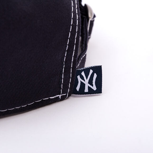 Kšiltovka New Era - MLB Contrast Stitch 9TWENTY - NY Yankees - Navy / White