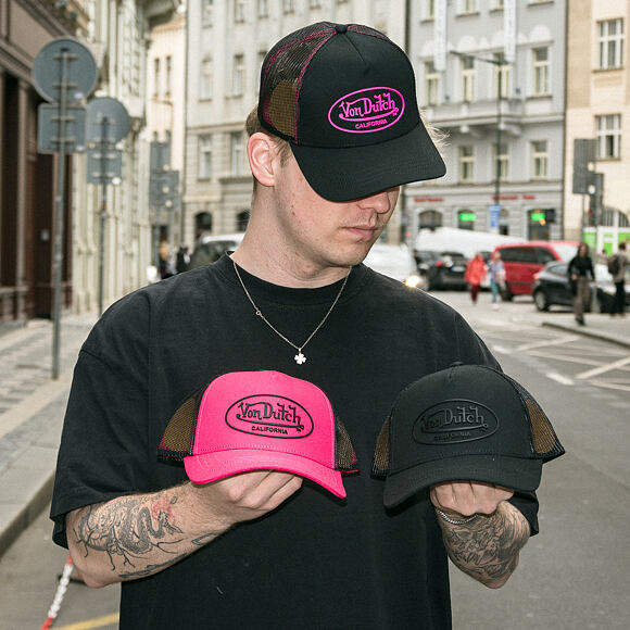 Kšiltovka Von Dutch - Trucker - Rubber Logo Pink/Black