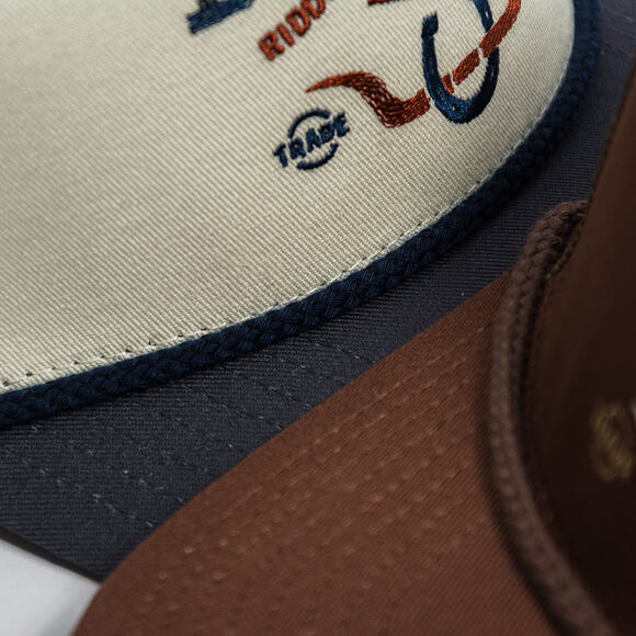 Cap Brixton - Beekman C Np Mp Trucker Hat - Off White/Navy