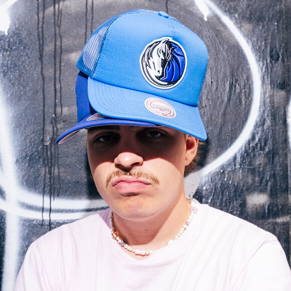 Kšiltovka Mitchell & Ness - Dallas Mavericks - Evergreen Trucker - Blue