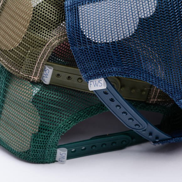 Kšiltovka Stetson - Trucker Cap Boxing Barn - Red / Offwhite