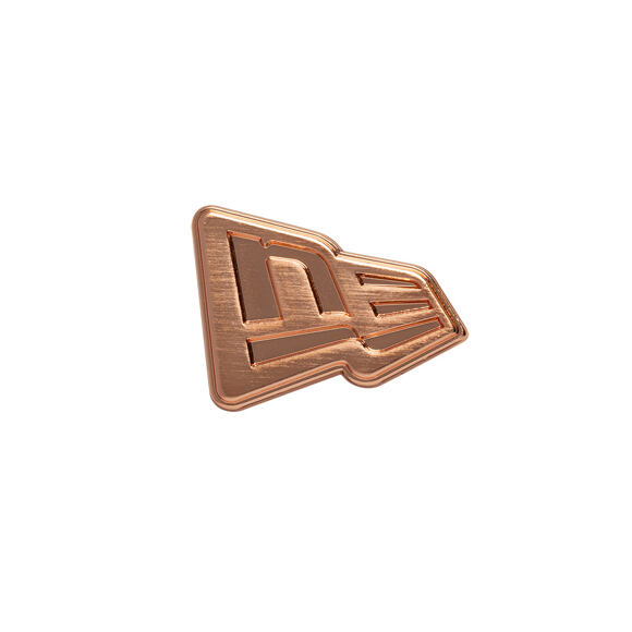Pin New Era - Branded Cap Pin Flag - Gold