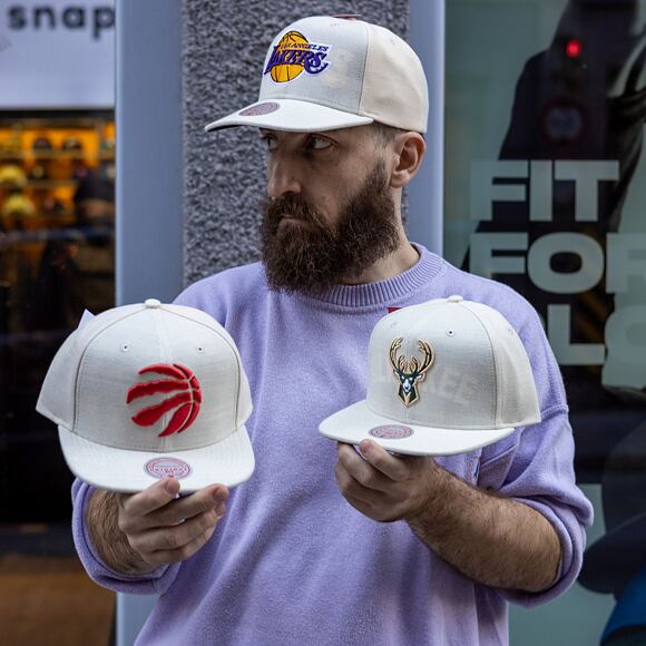Mitchell & Ness Cut Away Snapback Nba Toronto Raptors Off White Cap