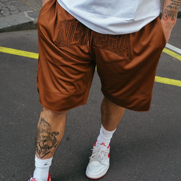 Kraťasy New Era Arch Logo Mesh Shorts - Caramel Brown