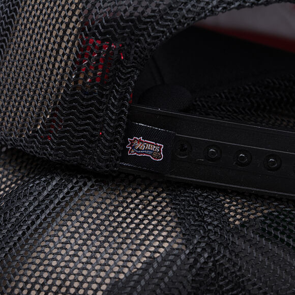 Kšiltovka Mitchell & Ness - Hidden Trucker Hwc - Philadelphia 76Ers - Black