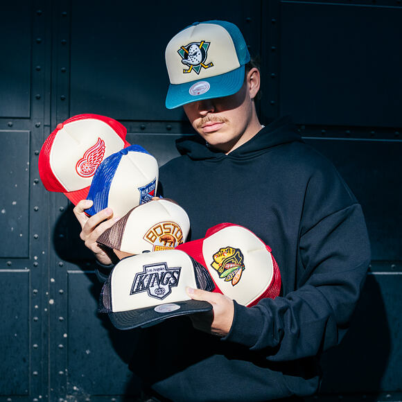 Kšiltovka Mitchell & Ness - NHL Vintage Block Trucker - Anaheim Ducks - Cream