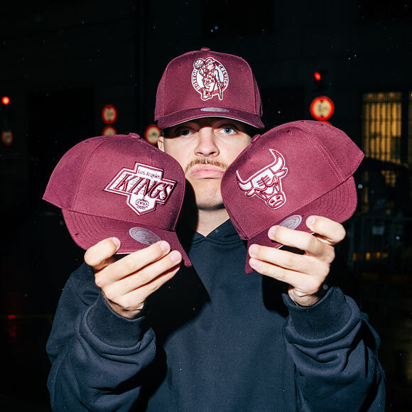 Kšiltovka Mitchell & Ness - NBA Fashion Basic Pro - Boston Celtics - Dark Purple