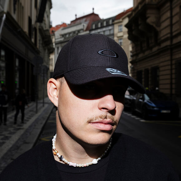 Oakley - 47 Oakley Mvp Cap - Blackout